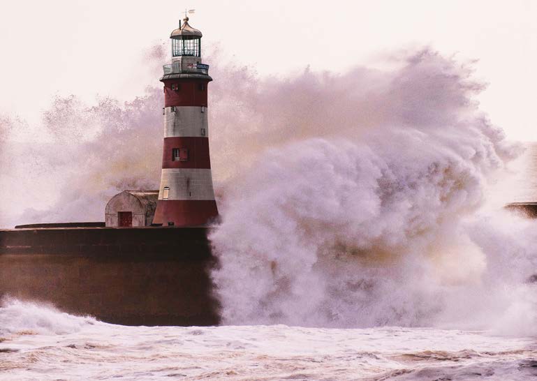 3AP7093 - Pangea Images - Lighthouse in Guadalupe